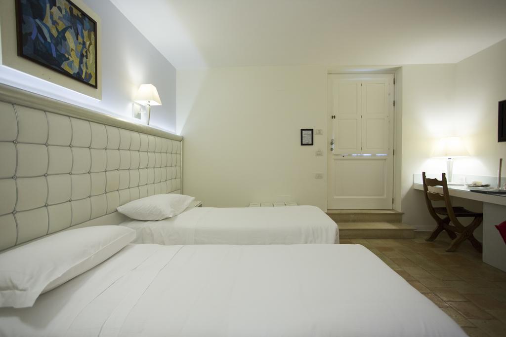 Hotel Casino Ridola Matera Bagian luar foto
